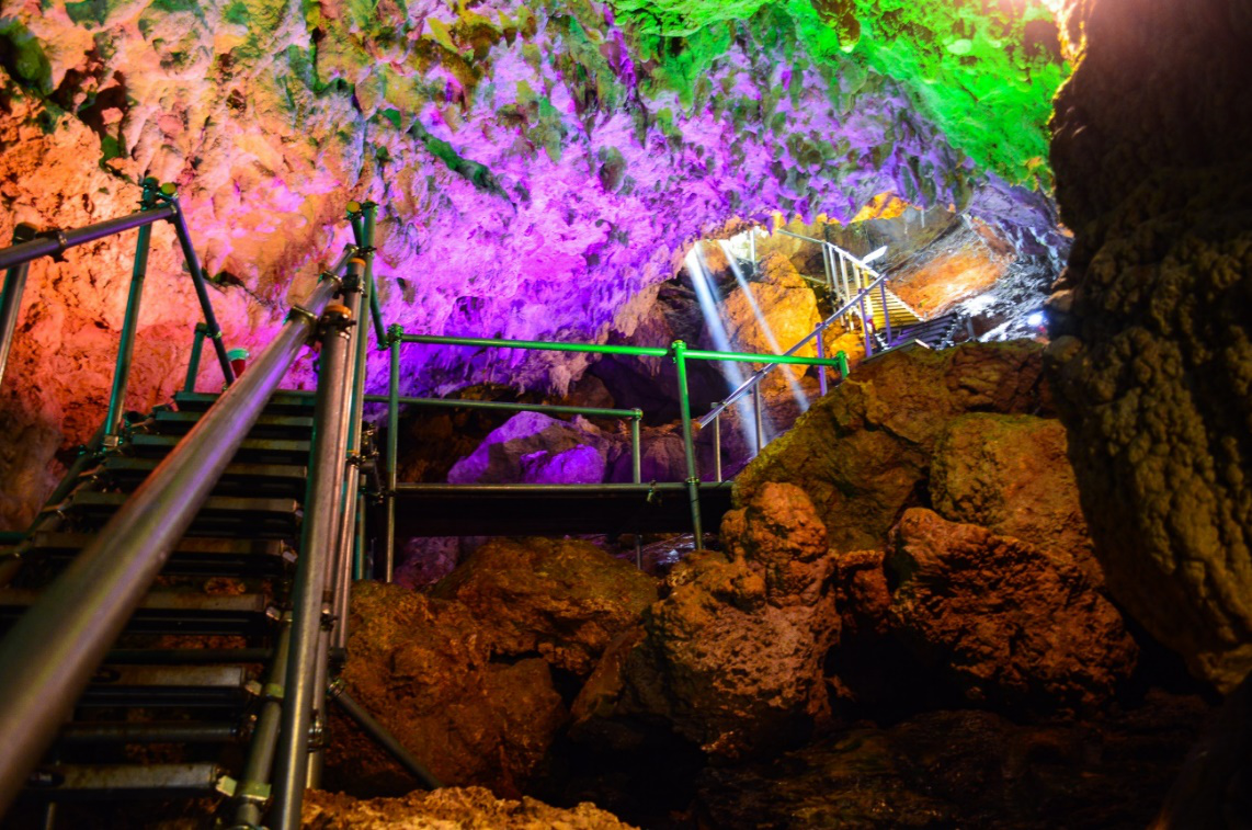 インスタ映えすること間違いなし ガイドブックに載っていない隠れスポット 鍾乳洞 Cave Okinawa ケイブオキナワ 沖縄北部ブログ